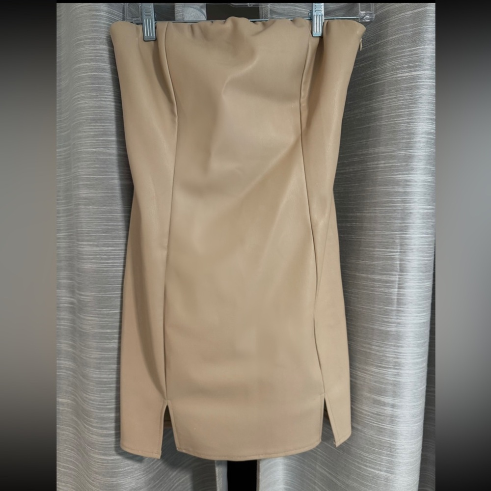Audrey 3+1 Tan Strapless Mini Dress